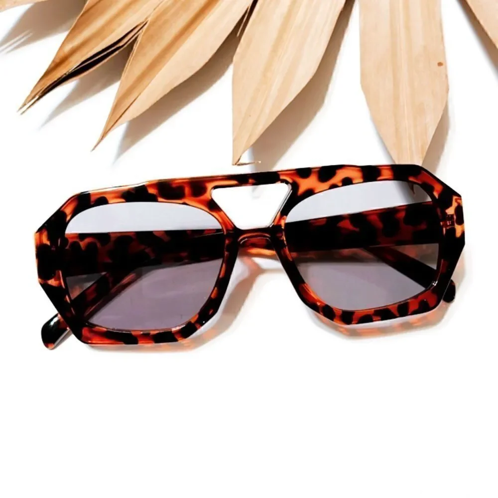 Vintage  leopard sunglasses  E7